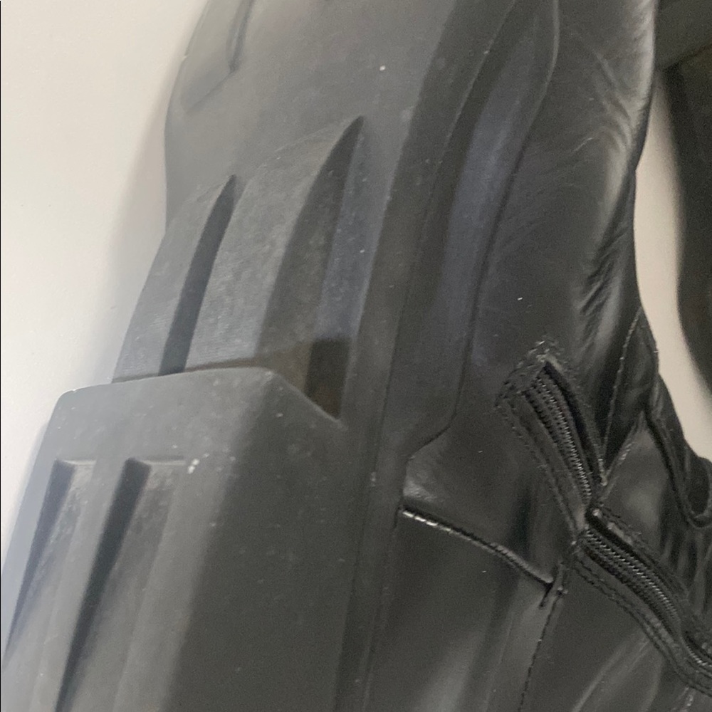 Prada Men's Black Leather Boots Size 7 Retail for $1590 - Picture 13 of 16